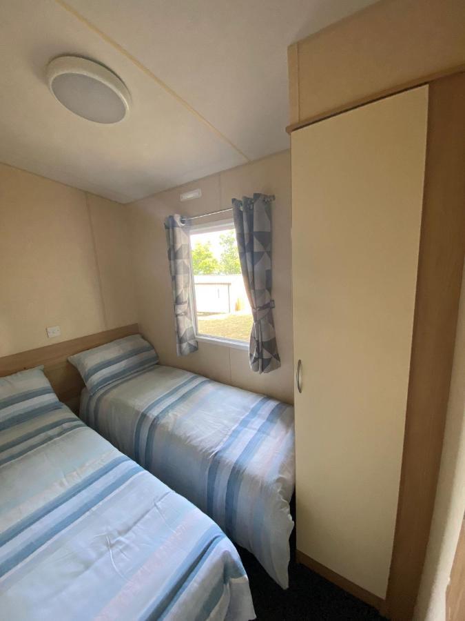 14 Greenwood Thorness Bay Porchfield  Экстерьер фото